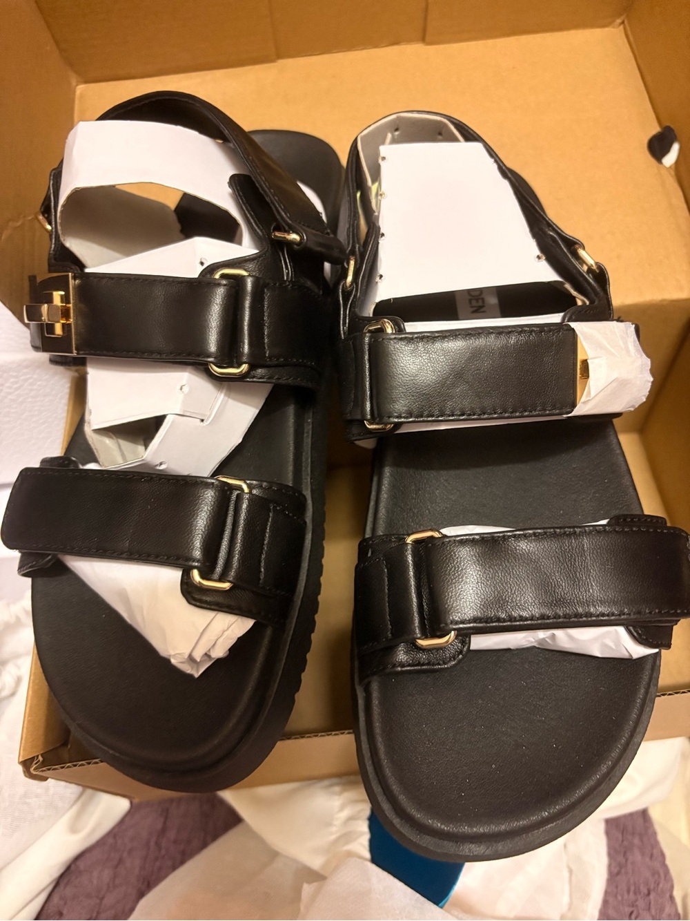 Steve Madden mona Black Leather Dual-Strap Buckle Sandals